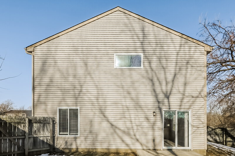 1,800/Mo, 4615 Falcon Run Way Indianapolis, IN 46254 Rear View