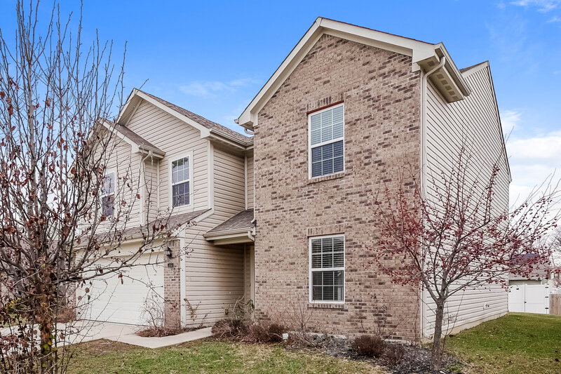 2,415/Mo, 11556 Ross Common Drive Indianapolis, IN 46229 Front View
