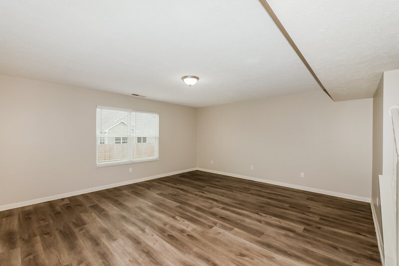 2,415/Mo, 11556 Ross Common Drive Indianapolis, IN 46229 Living Room View