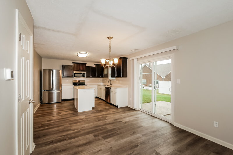 2,415/Mo, 11556 Ross Common Drive Indianapolis, IN 46229 Dining Room View 2