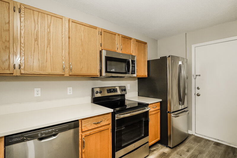 1,700/Mo, 10981 Walnut Grove Camby, IN 46113 Kitchen View 2