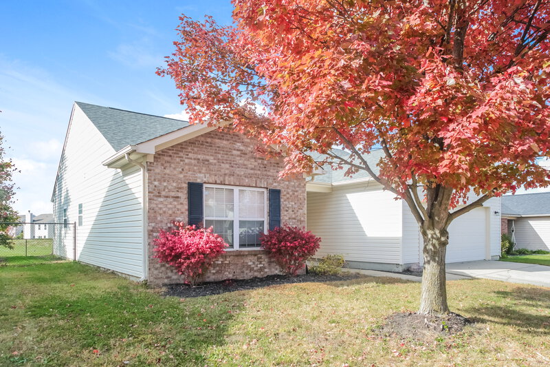 2,830/Mo, 3500 Limelight Ln Whitestown, IN 46075 Front View