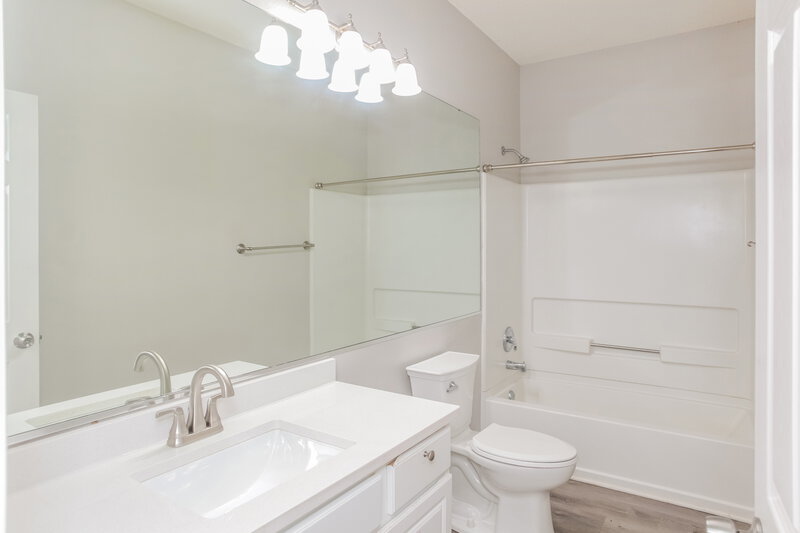 2,830/Mo, 3500 Limelight Ln Whitestown, IN 46075 Bathroom View