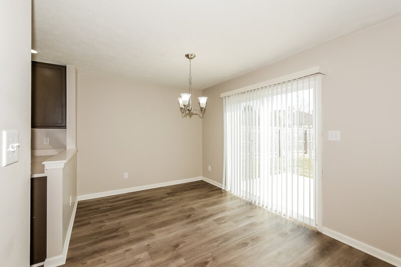 2,000/Mo, 5723 Congressional Pl Indianapolis, IN 46235 Dining Room View