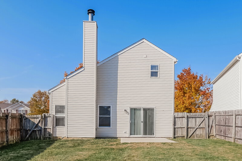 2,000/Mo, 5723 Congressional Pl Indianapolis, IN 46235 Rear View