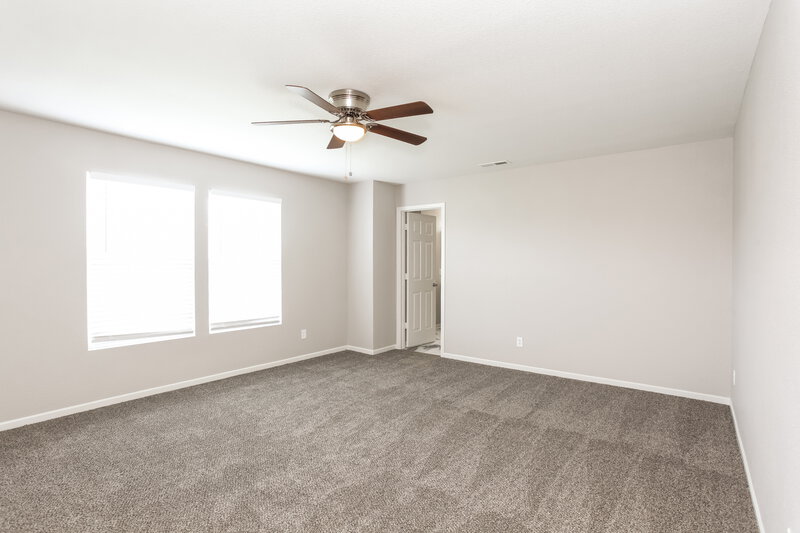 2,110/Mo, 4240 Arches Ct Indianapolis, IN 46235 Main Bedroom View 2