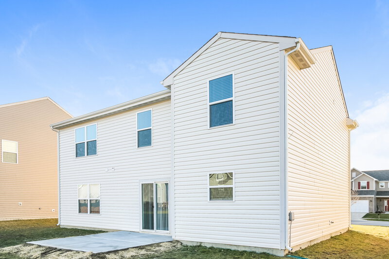1,985/Mo, 2571 Apple Tree Ln Indianapolis, IN 46229 Rear View 2