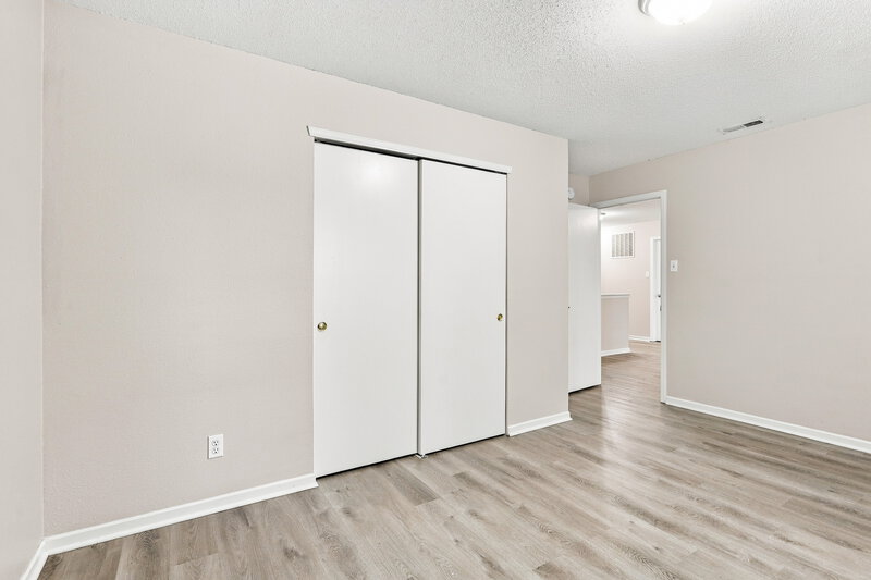 2,055/Mo, 9102 Cardinal Flower Ct Indianapolis, IN 46231 Bedroom View 4