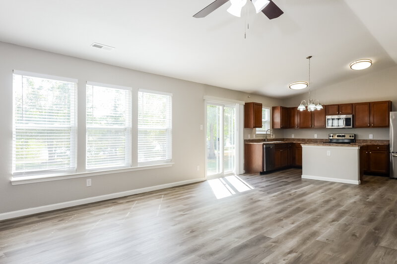 2,135/Mo, 10523 Ballard Dr Brownsburg, IN 46112 Family Room View