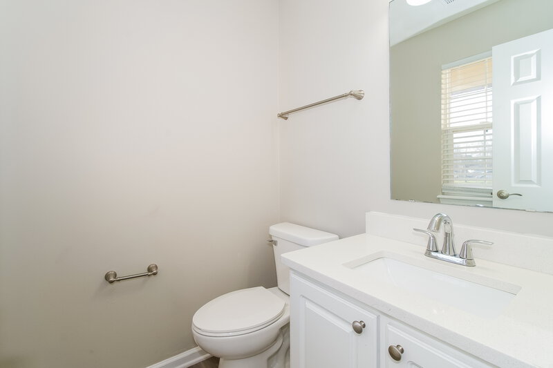 0/Mo, 9220 Allegro Dr Indianapolis, IN 46231 Powder Room View
