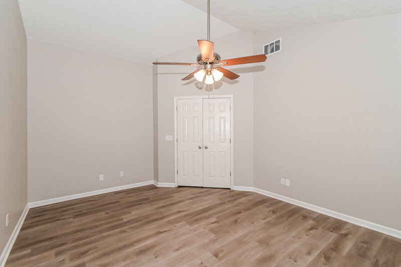 1,940/Mo, 5439 Great Woods Dr Indianapolis, IN 46224 Main Bedroom View 2