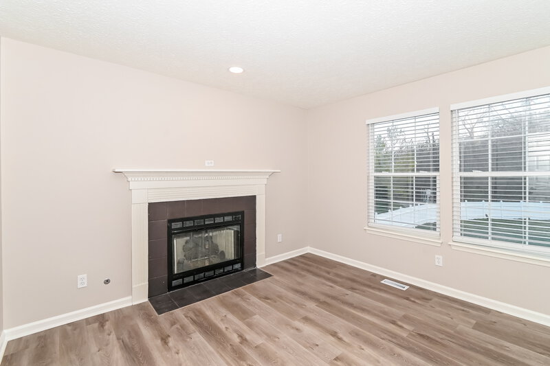 1,940/Mo, 5439 Great Woods Dr Indianapolis, IN 46224 Bedroom View