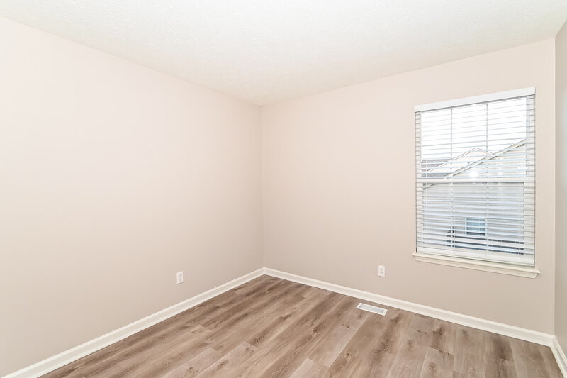 1,940/Mo, 5439 Great Woods Dr Indianapolis, IN 46224 Bedroom View 2