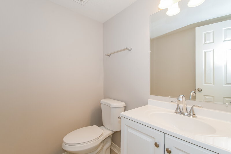 1,940/Mo, 5439 Great Woods Dr Indianapolis, IN 46224 Powder Room View