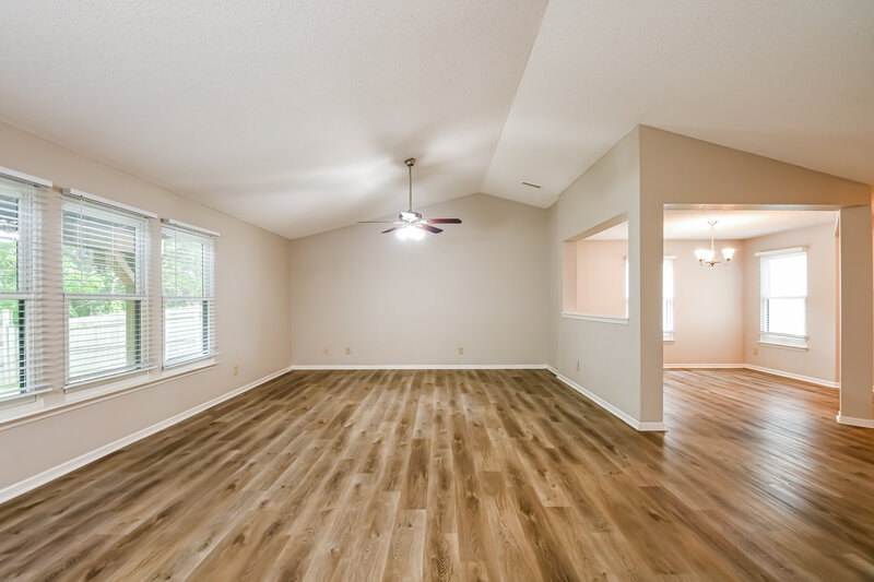 1,755/Mo, 8835 Youngs Creek Ln Camby, IN 46113 Living Room View