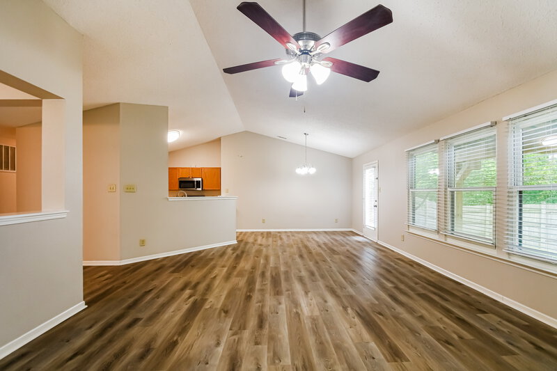 1,755/Mo, 8835 Youngs Creek Ln Camby, IN 46113 Living Room View 2