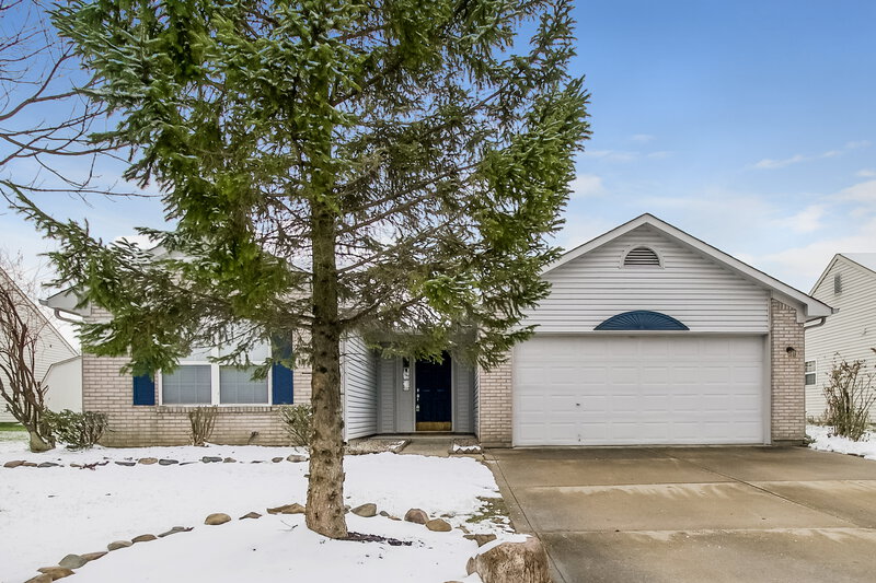 2,320/Mo, 7645 Blue Willow Dr Indianapolis, IN 46239 External View