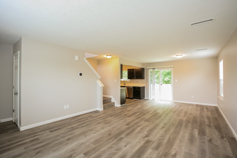 2,120/Mo, 3423 Grove Berry Ln Indianapolis, IN 46239 Living Room View