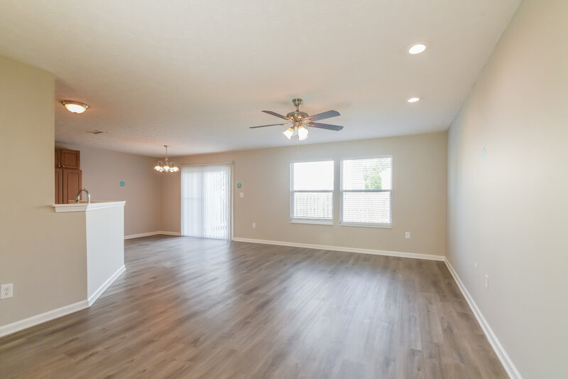1,750/Mo, 5665 Cheval Dr Indianapolis, IN 46235 Living Room View