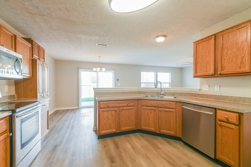 1,750/Mo, 5665 Cheval Dr Indianapolis, IN 46235 Kitchen View