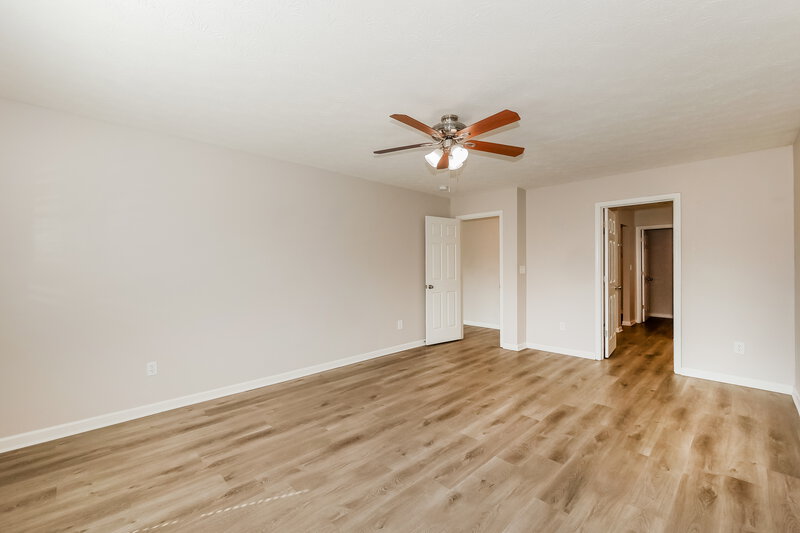 2,015/Mo, 2532 Copper Hill Dr Indianapolis, IN 46239 Main Bedroom View 2