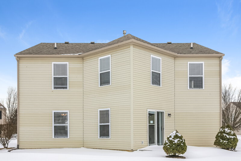 2,060/Mo, 10110 Pine Grove Way Indianapolis, IN 46234 Rear View 2