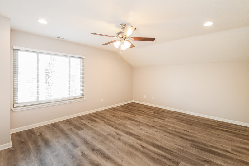 1,870/Mo, 11047 Hunters Blvd Indianapolis, IN 46235 Main Bedroom View 2