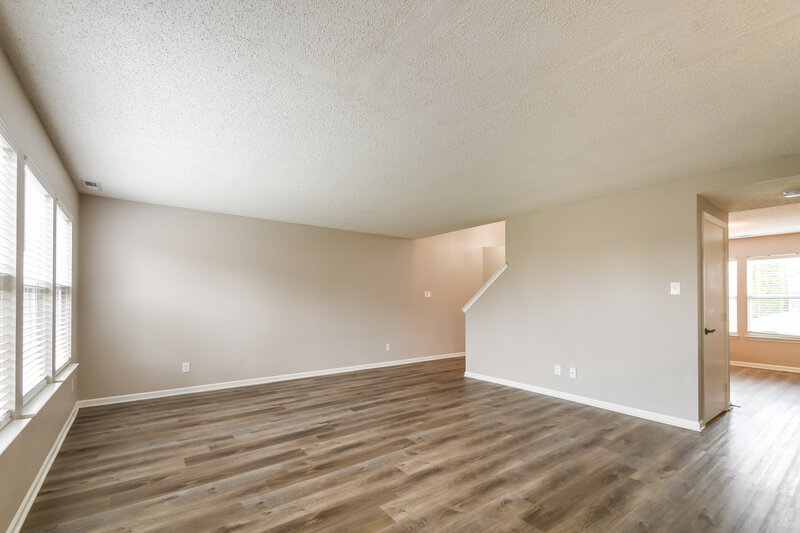 2,180/Mo, 3 Atherton Ct Brownsburg, IN 46112 Living Room View