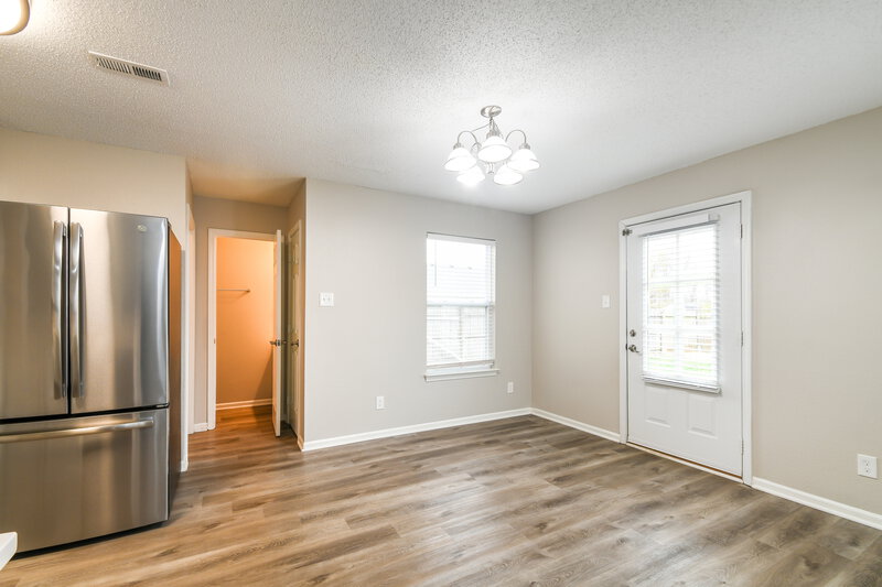 2,180/Mo, 3 Atherton Ct Brownsburg, IN 46112 Dining Room View