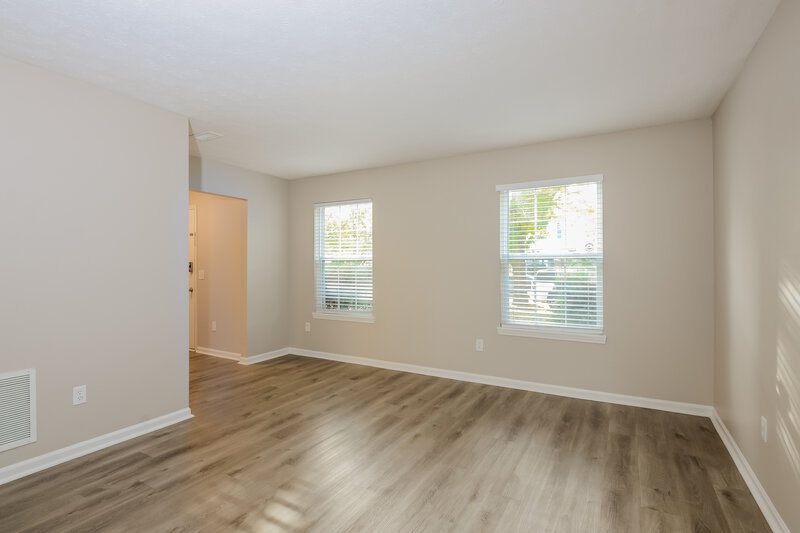 2,155/Mo, 2327 Fullerton Dr Indianapolis, IN 46214 Living Room View