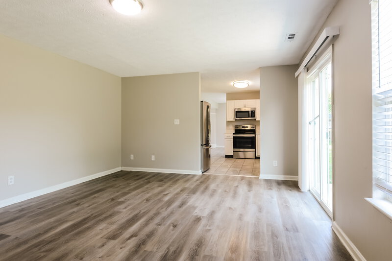 1,735/Mo, 6827 Devinney Ln Indianapolis, IN 46221 Misc View