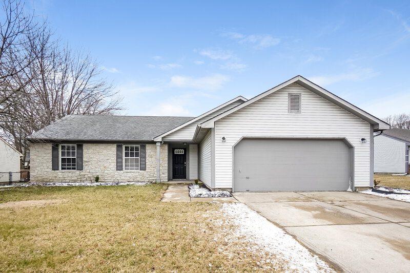 2,050/Mo, 7068 Carrie Dr Indianapolis, IN 46237 External View