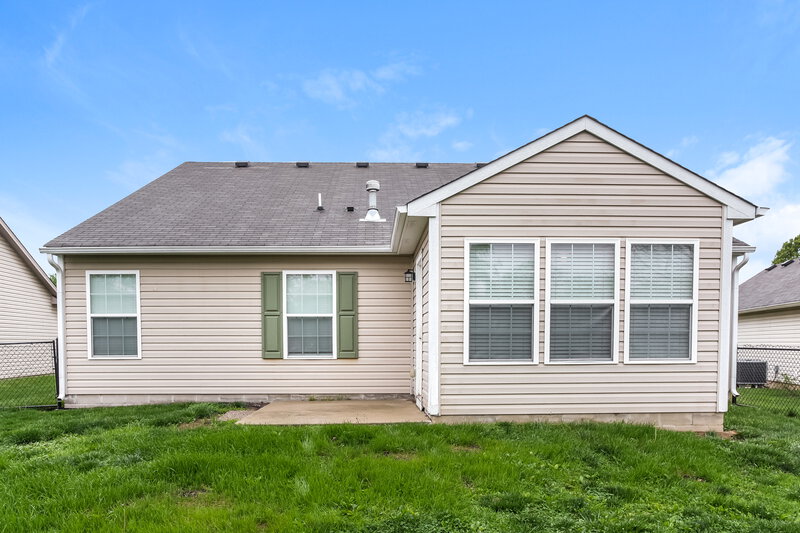 2,295/Mo, 5765 Arlington Dr Plainfield, IN 46168 Rear View