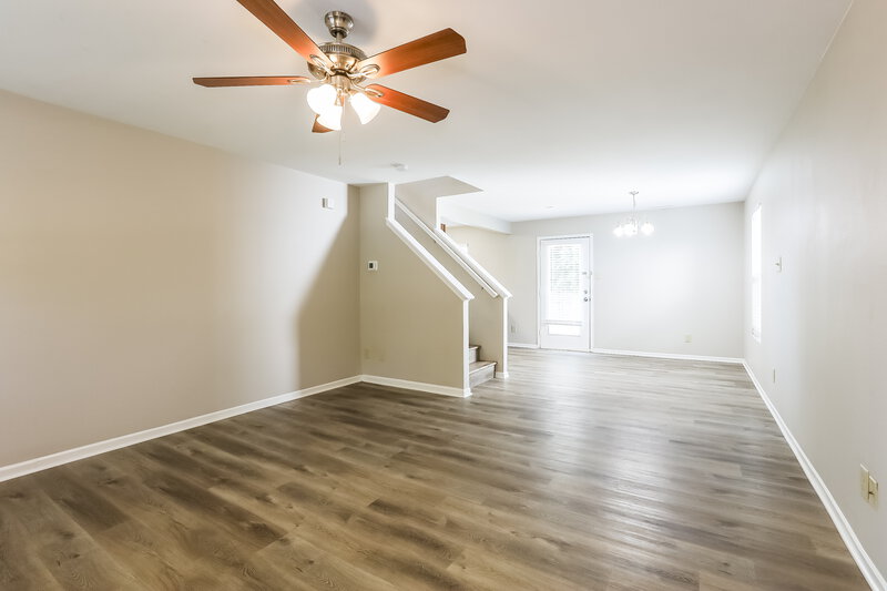 1,730/Mo, 1187 N Aberdeen Dr Franklin, IN 46131 Living Room View 2