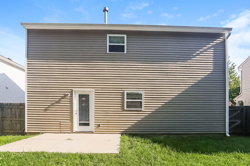 1,730/Mo, 1187 N Aberdeen Dr Franklin, IN 46131 Rear View