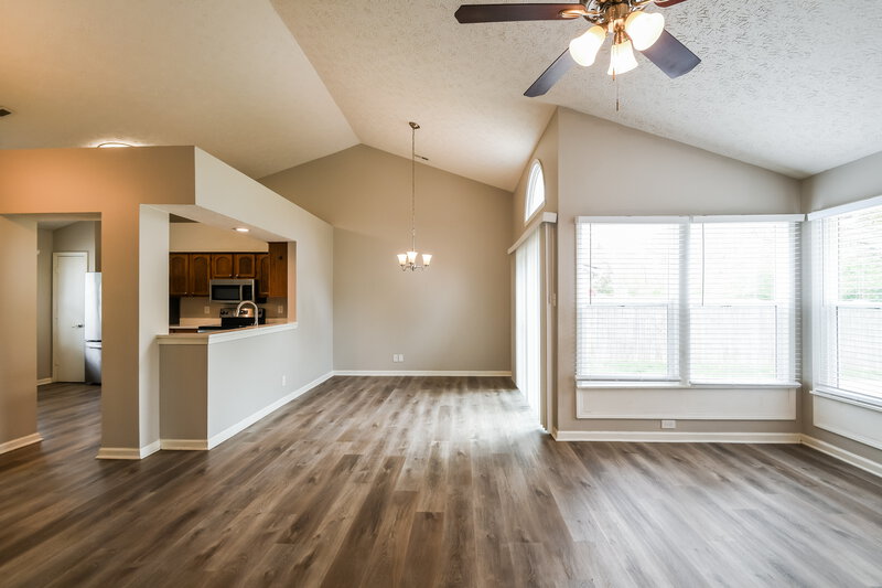 1,980/Mo, 5453 Vicksburg Dr Indianapolis, IN 46254 Misc View 4
