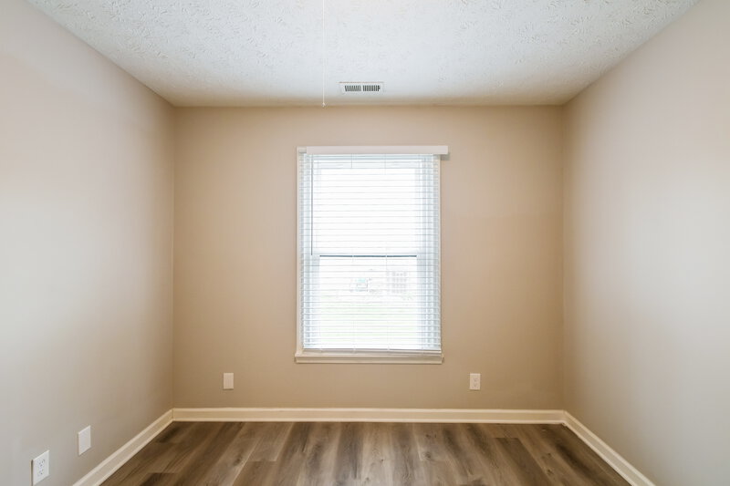 1,980/Mo, 5453 Vicksburg Dr Indianapolis, IN 46254 Bedroom View 2