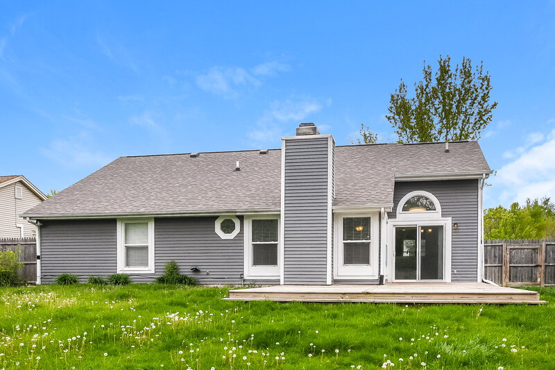 1,980/Mo, 5453 Vicksburg Dr Indianapolis, IN 46254 Rear View