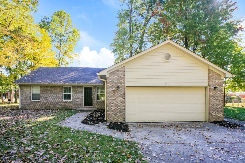 2,110/Mo, 6447 Coburn Ave Indianapolis, IN 46260 External View