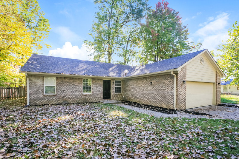 2,110/Mo, 6447 Coburn Ave Indianapolis, IN 46260 Front View