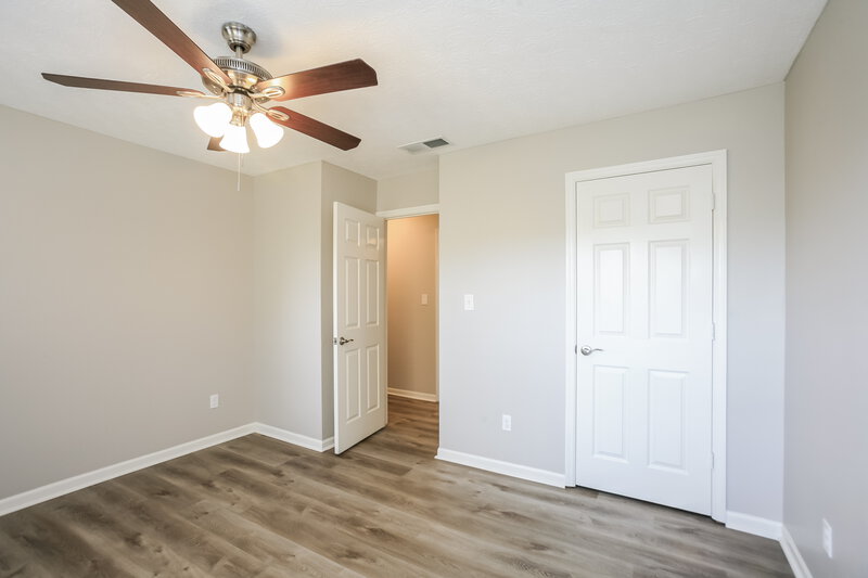 2,110/Mo, 6447 Coburn Ave Indianapolis, IN 46260 Main Bedroom View