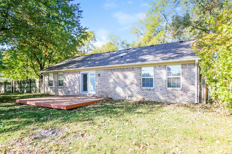 2,110/Mo, 6447 Coburn Ave Indianapolis, IN 46260 Rear View 2