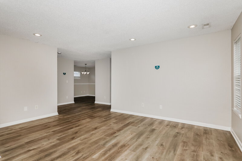 1,810/Mo, 629 Locust Grove Ln Greenwood, IN 46143 Living Room View