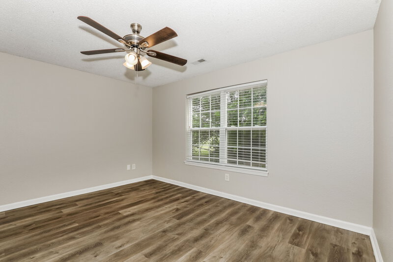 1,810/Mo, 629 Locust Grove Ln Greenwood, IN 46143 Main Bedroom View