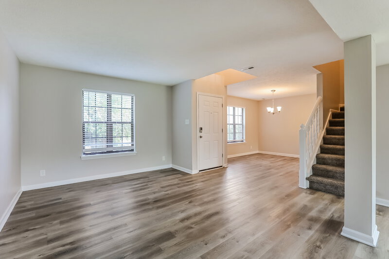 1,940/Mo, 6722 Foxfire Dr Indianapolis, IN 46214 Living Room View