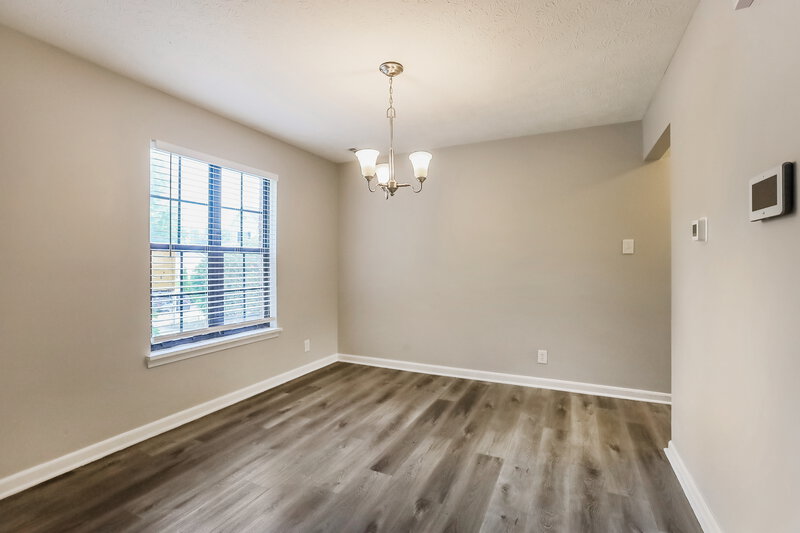1,940/Mo, 6722 Foxfire Dr Indianapolis, IN 46214 Dining Room View