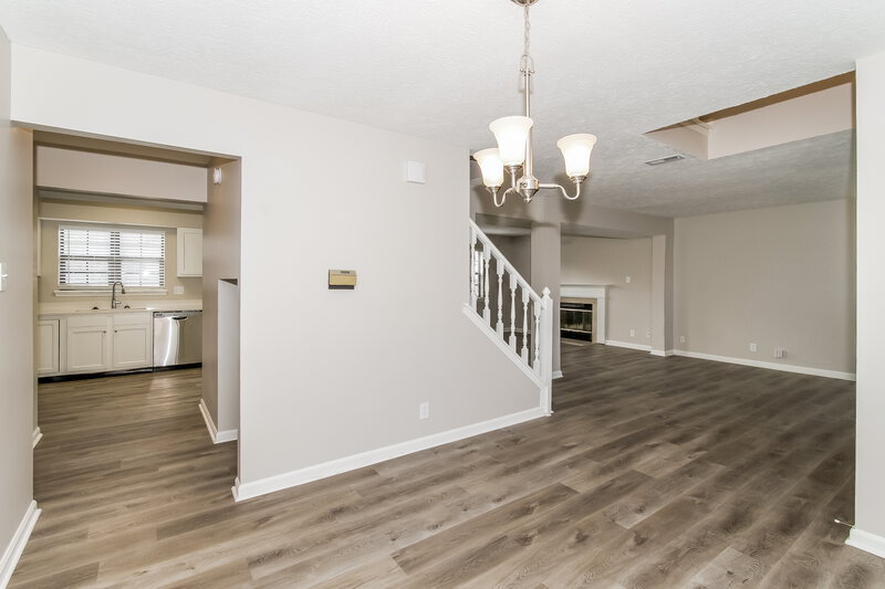 2,650/Mo, 6722 Foxfire Dr Indianapolis, IN 46214 Dining Room View