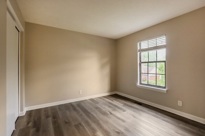 1,940/Mo, 6722 Foxfire Dr Indianapolis, IN 46214 Bedroom View