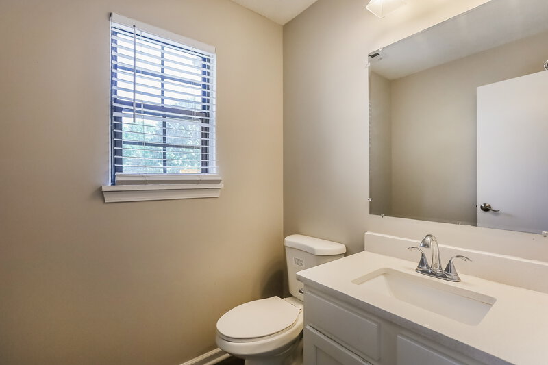 1,940/Mo, 6722 Foxfire Dr Indianapolis, IN 46214 Powder Room View