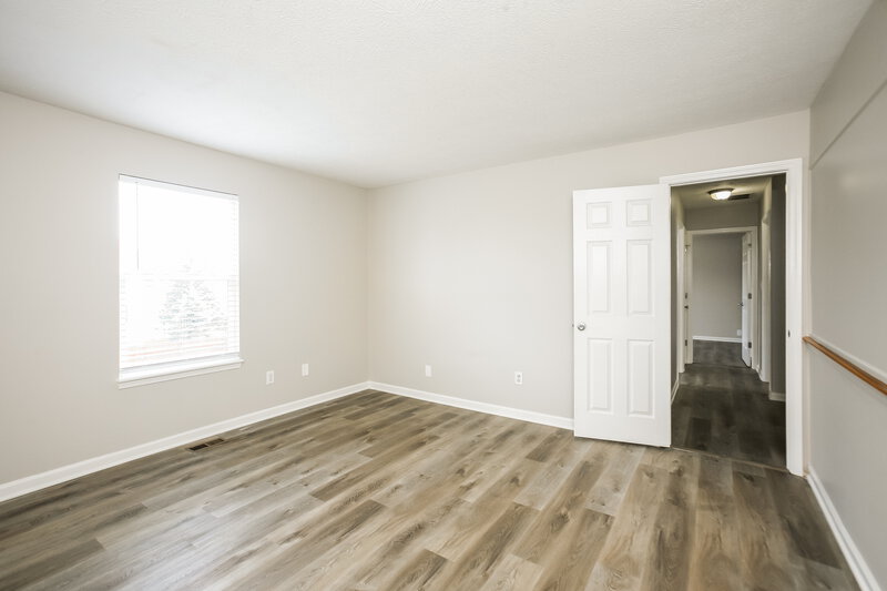 2,285/Mo, 6629 Crestwell Ln Indianapolis, IN 46268 Loft View 2